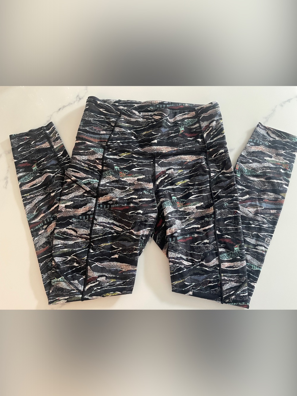 lululemon athletica Black Multicolor Patterned Leggings